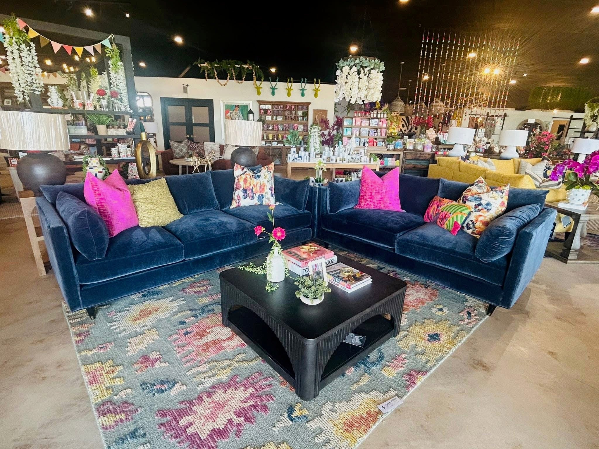 Pia Sofa