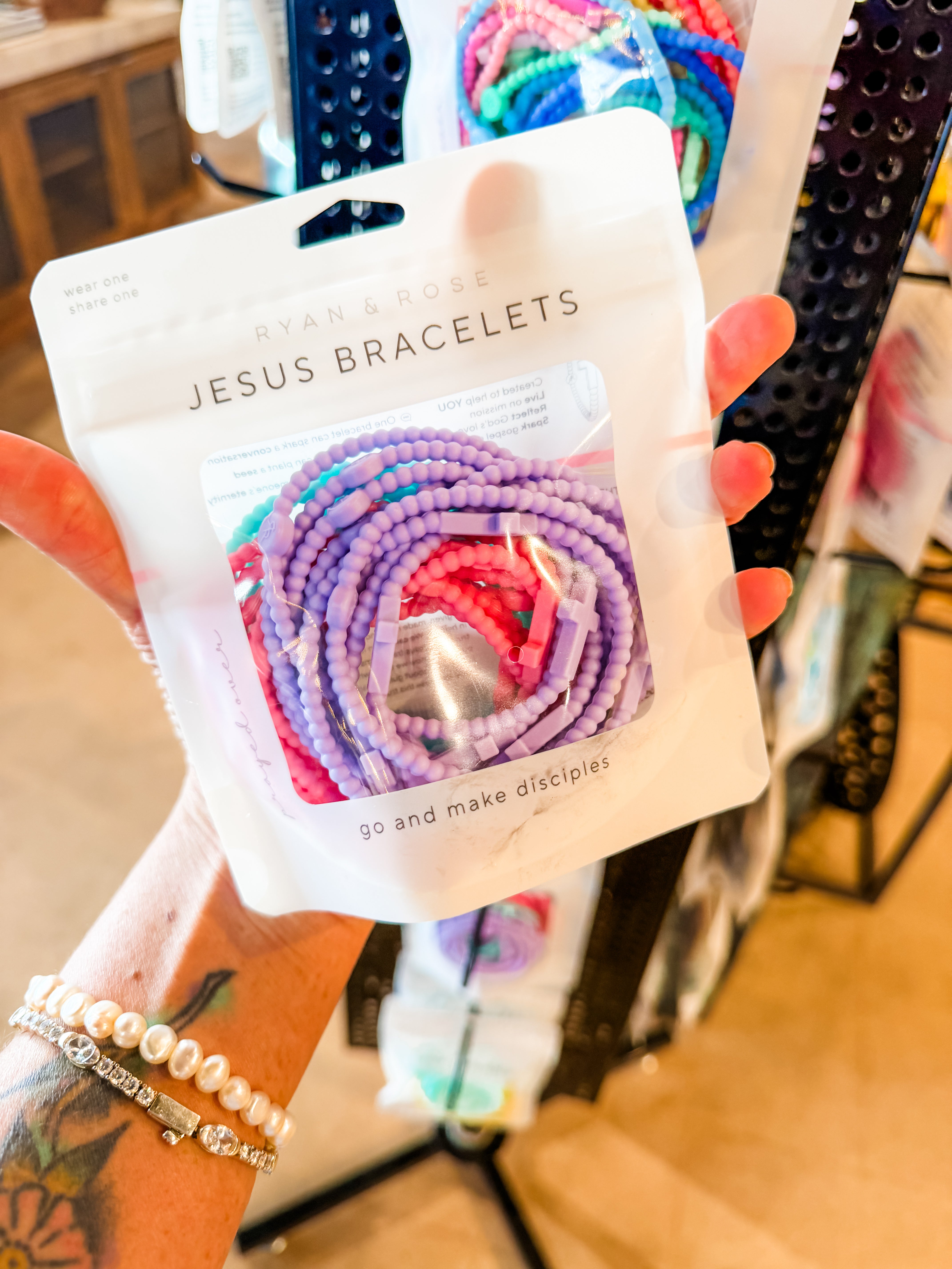 Jesus Bracelets - 25 Packs: Elevate (25 Pack), Small