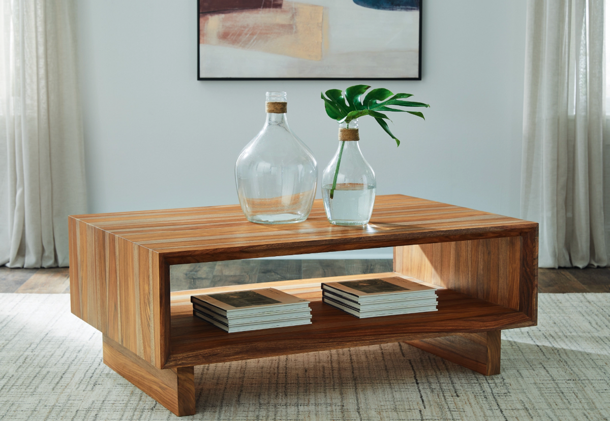 Dressonni Cocktail Table