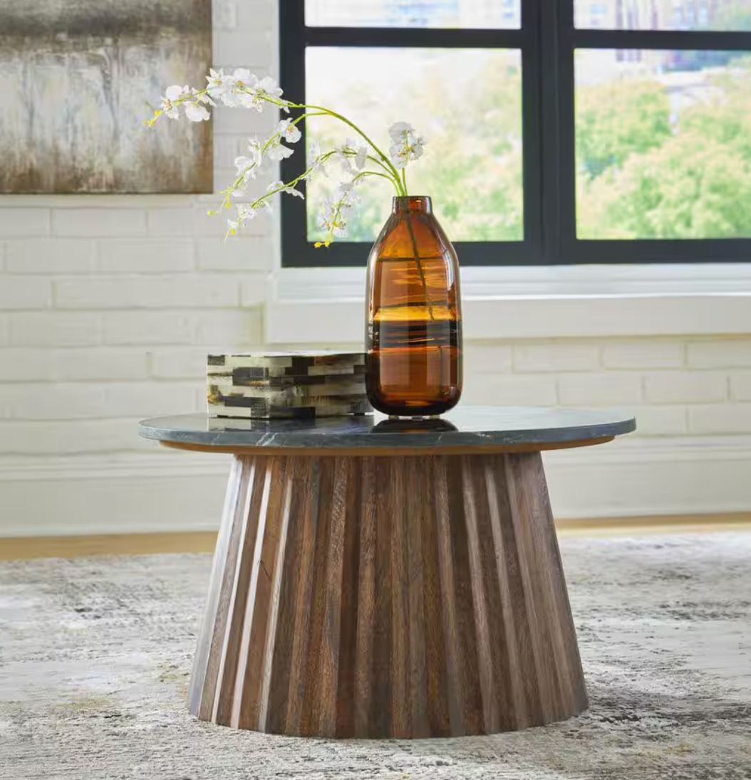Ceilby Accent Cocktail Table 26.13x26.13x15.25