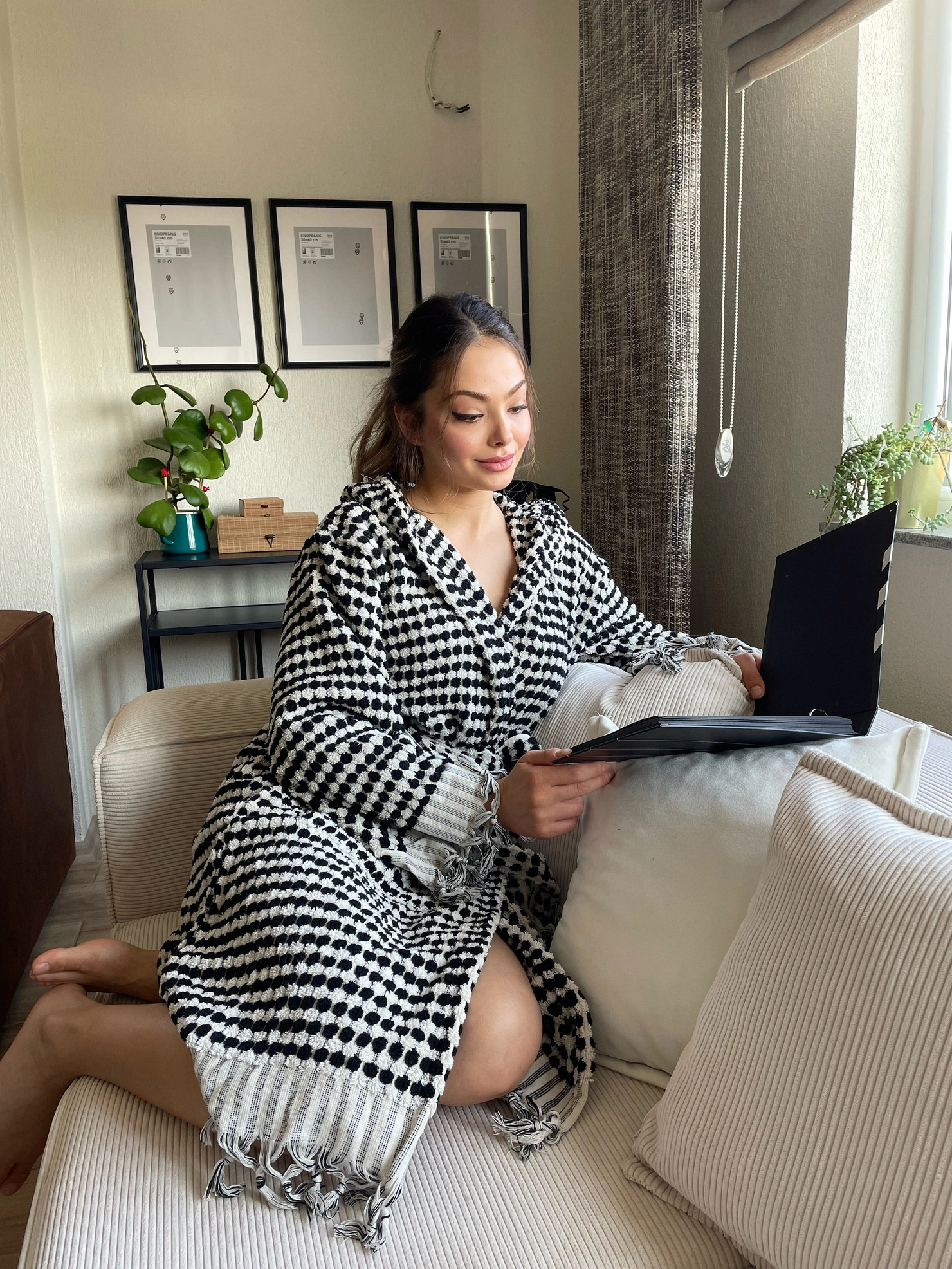 Bubble Handwoven Bath Robe-Black