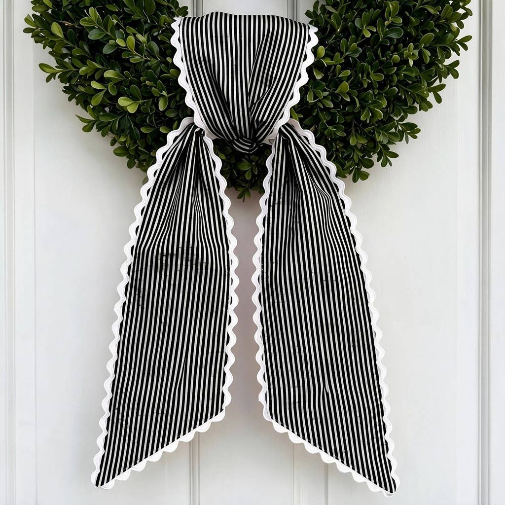 Scalloped Striped Wreath Sash- Black