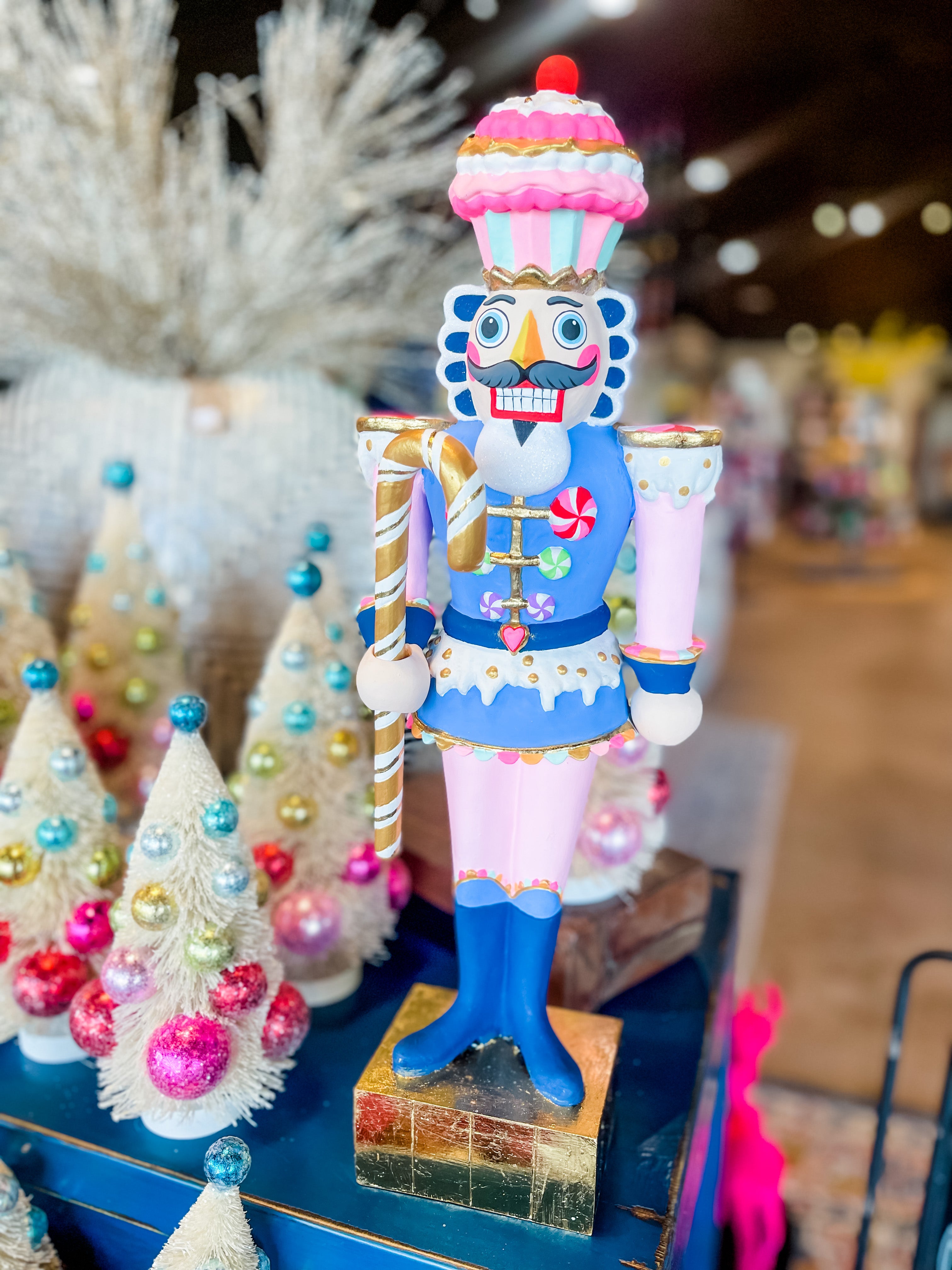 Glitterville Colonel Cupcake Statue, Blue