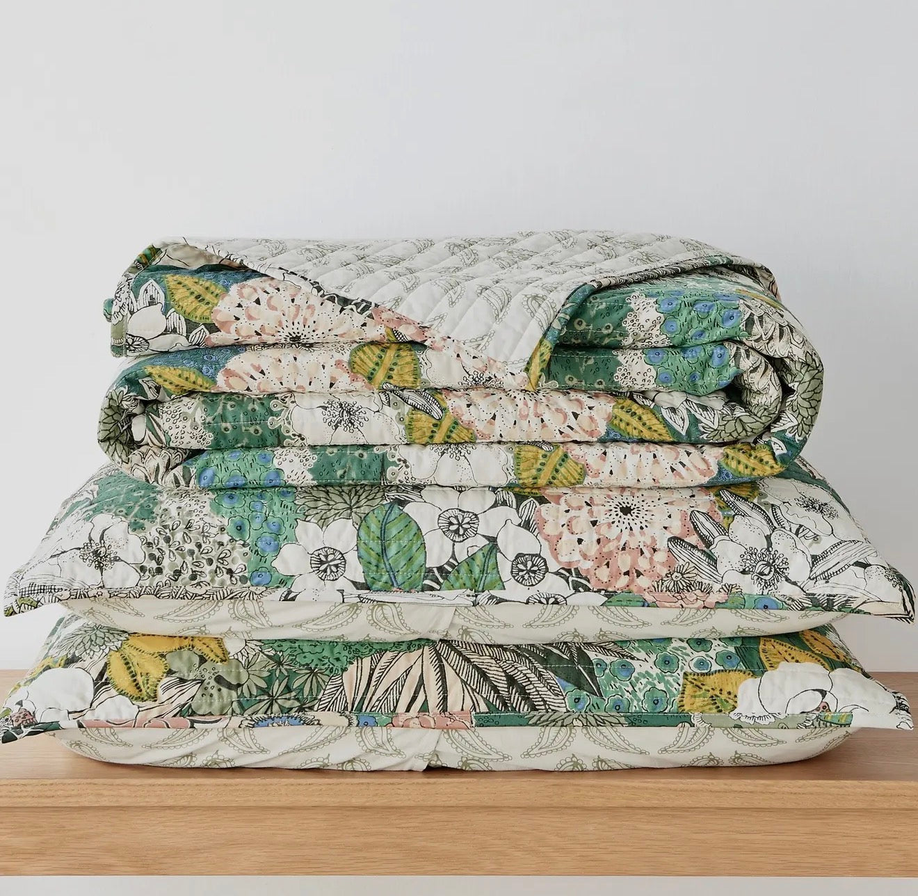 June Quilt Set