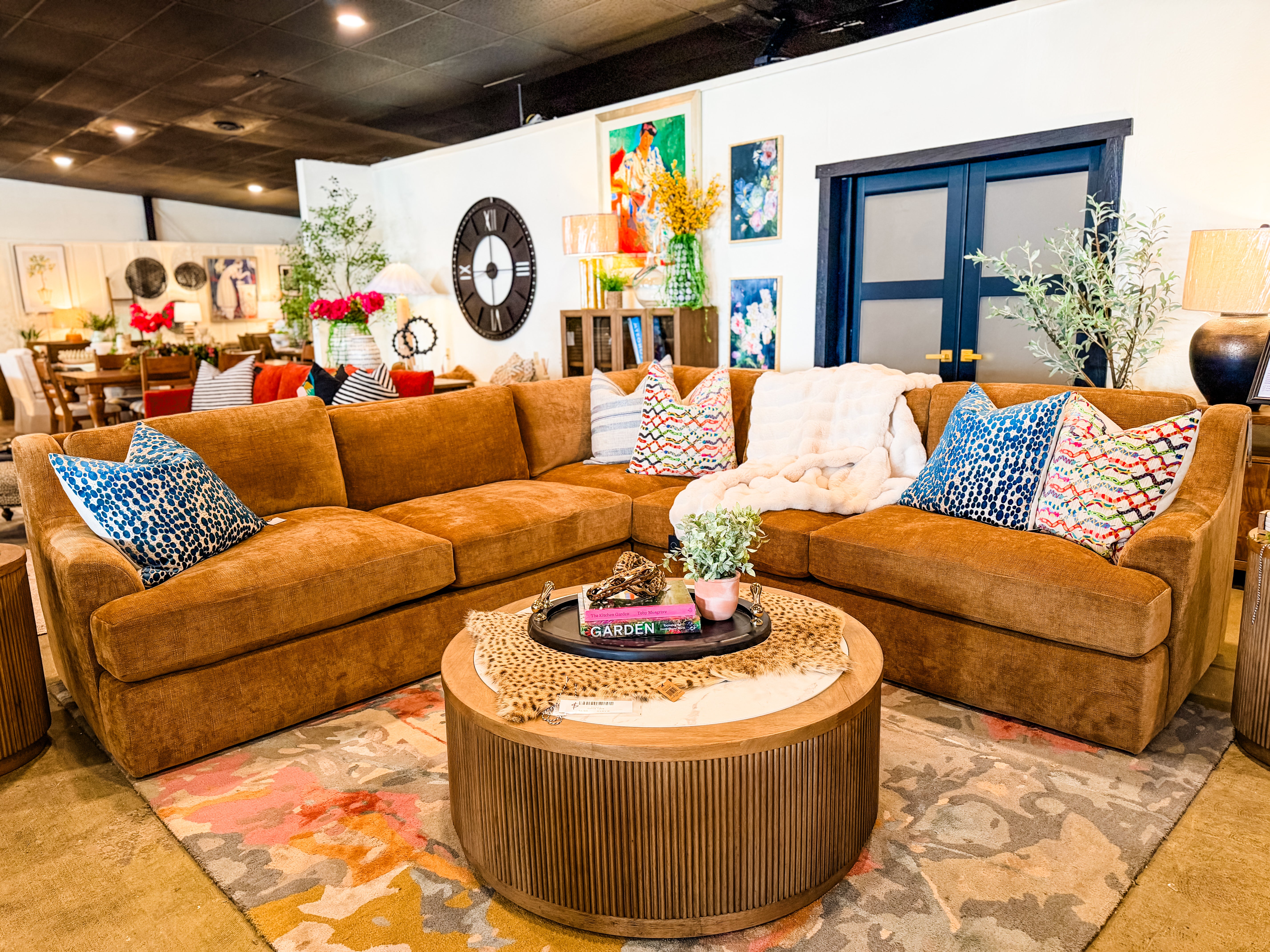 Desmond Sectional