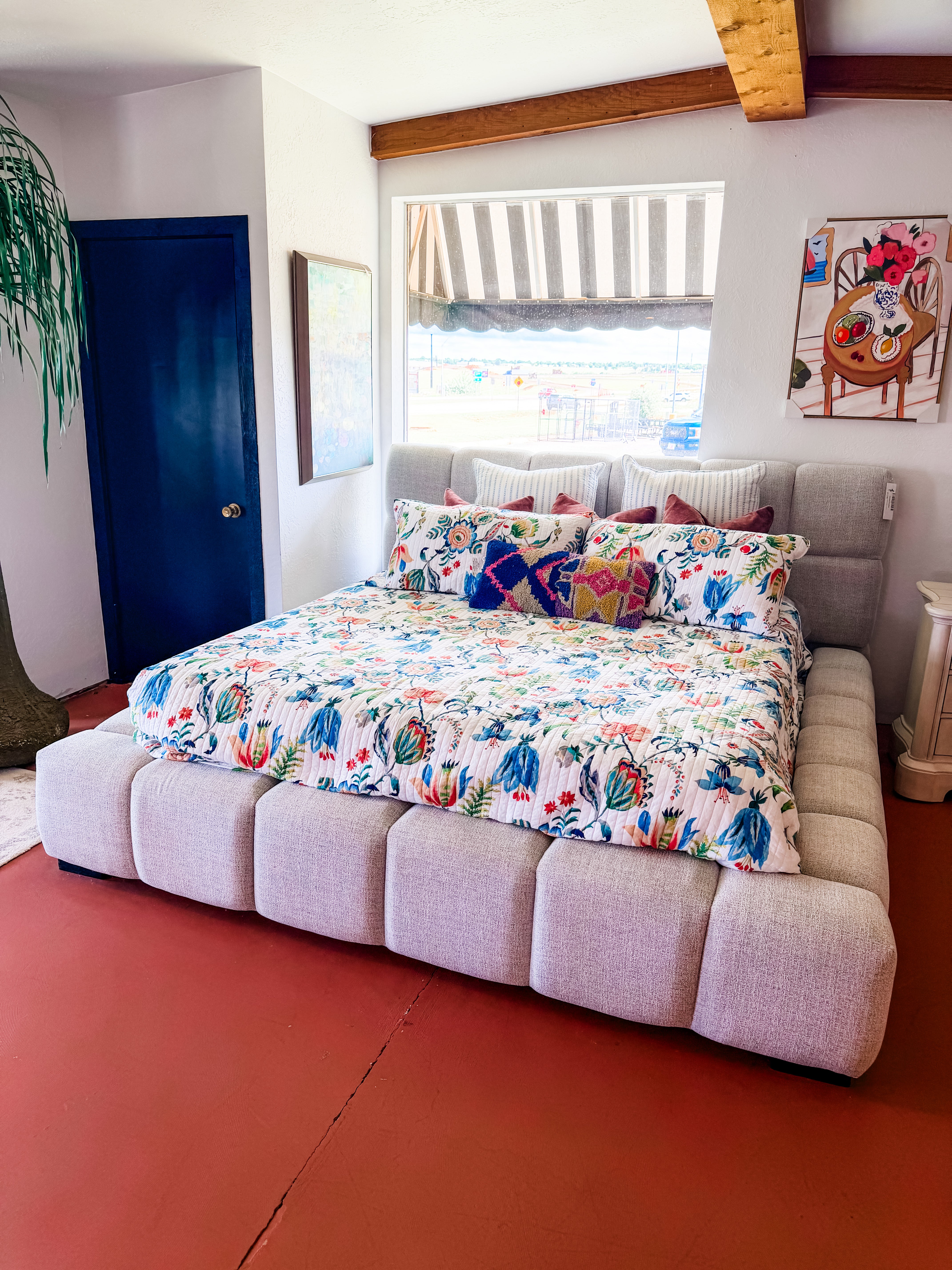 Jesstean King Upholstered Bed