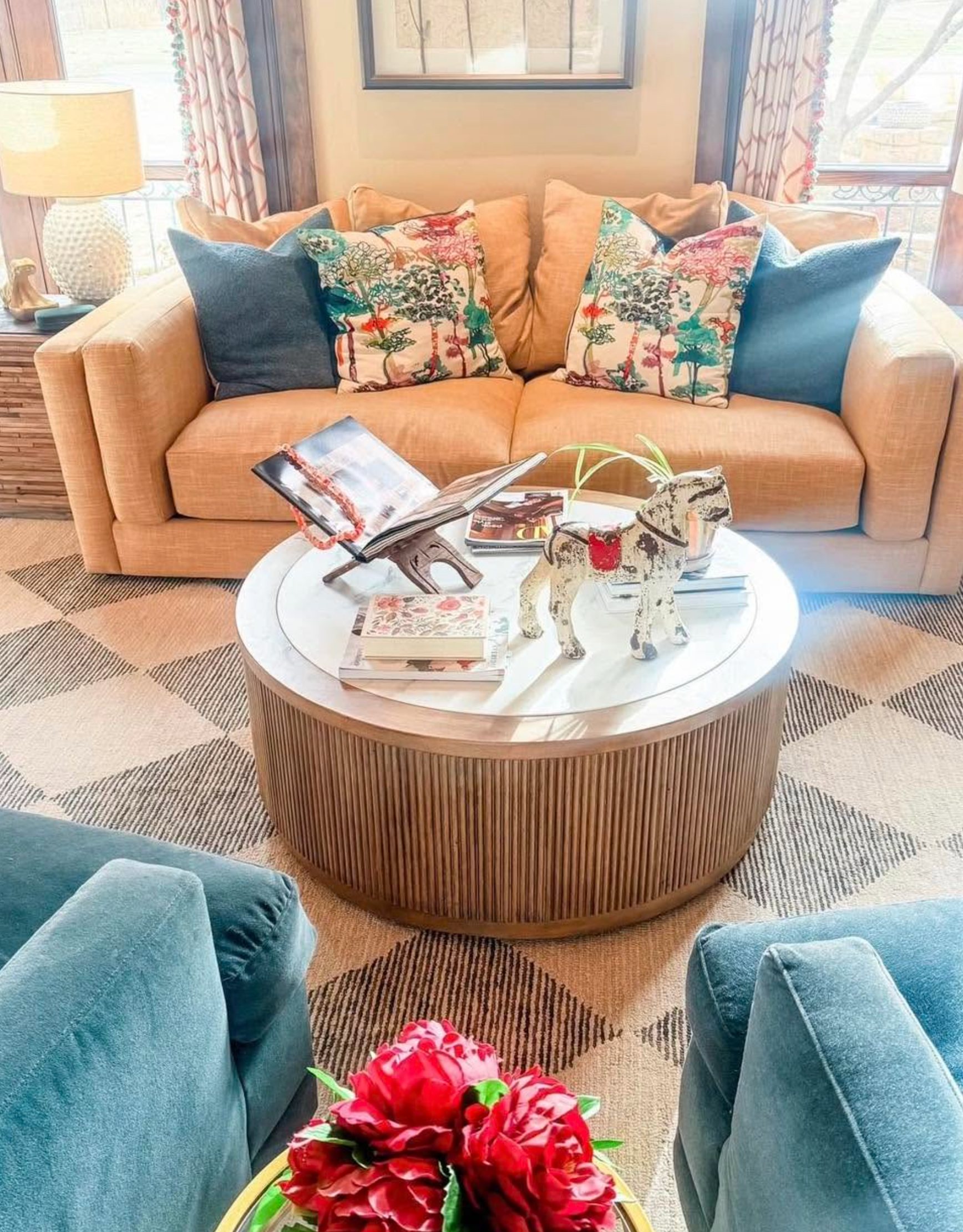 Camdill Round Cocktail Table