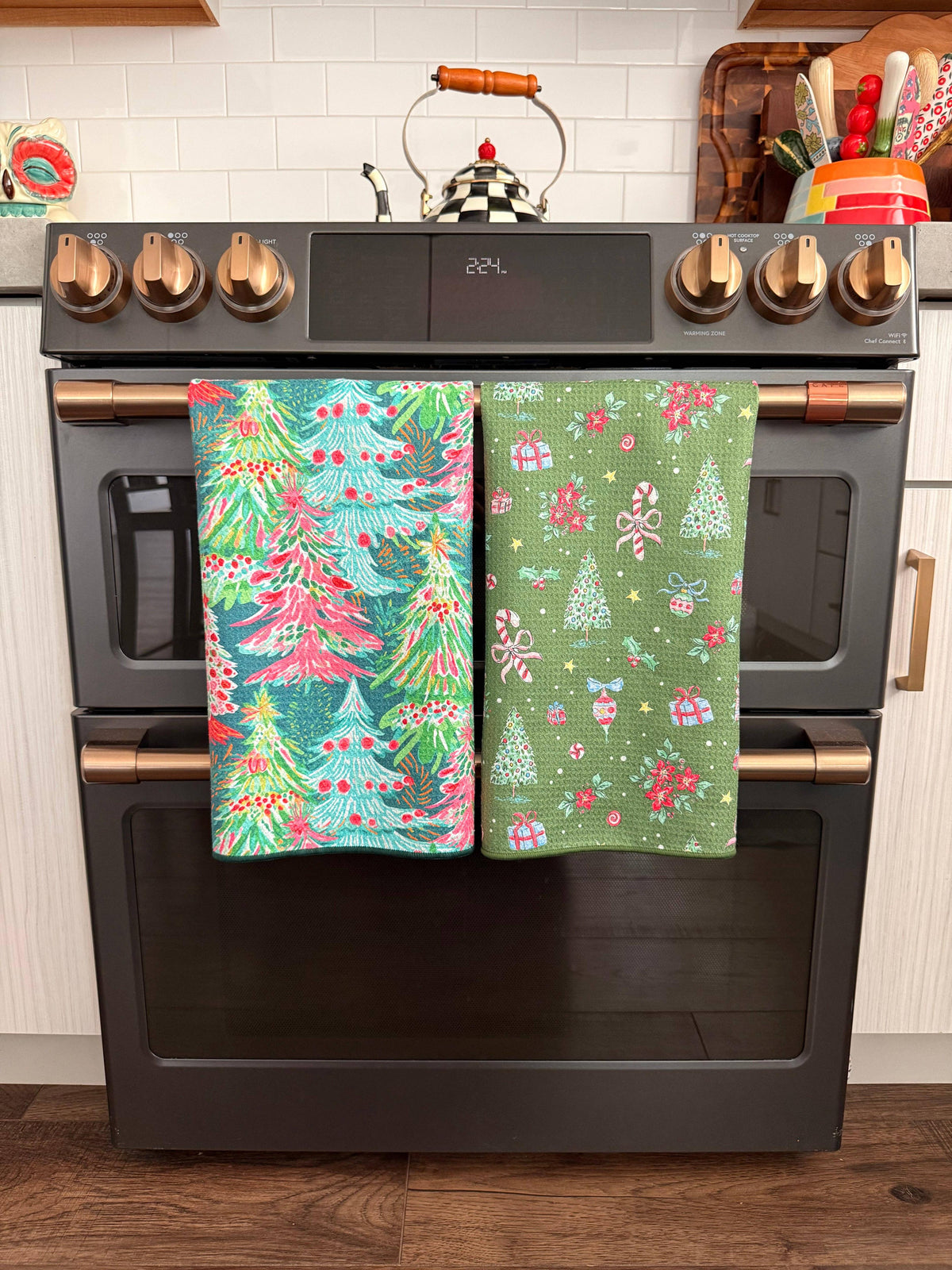 Crae: Yuletide Hand Towel